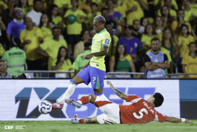 Ex-Flamengo, Wesley se manifesta após ser cortado da Seleção por lesão