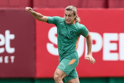 Fluminense democratiza gols e mostra força do elenco em temporada solidária