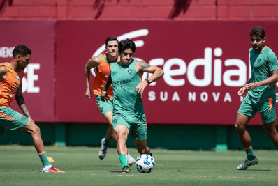 De olho no Mirassol, Cano volta a treinar com o elenco do Fluminense