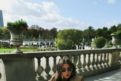 Jade Picon aproveita viagem em Paris e encanta seguidores