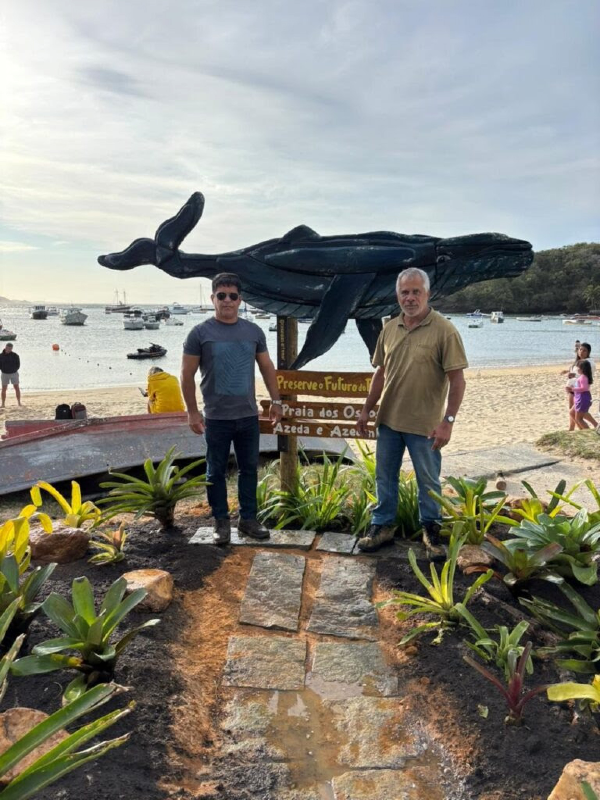 Reurbanização de um espaço público na chegada da Praia dos Ossos - Ascom