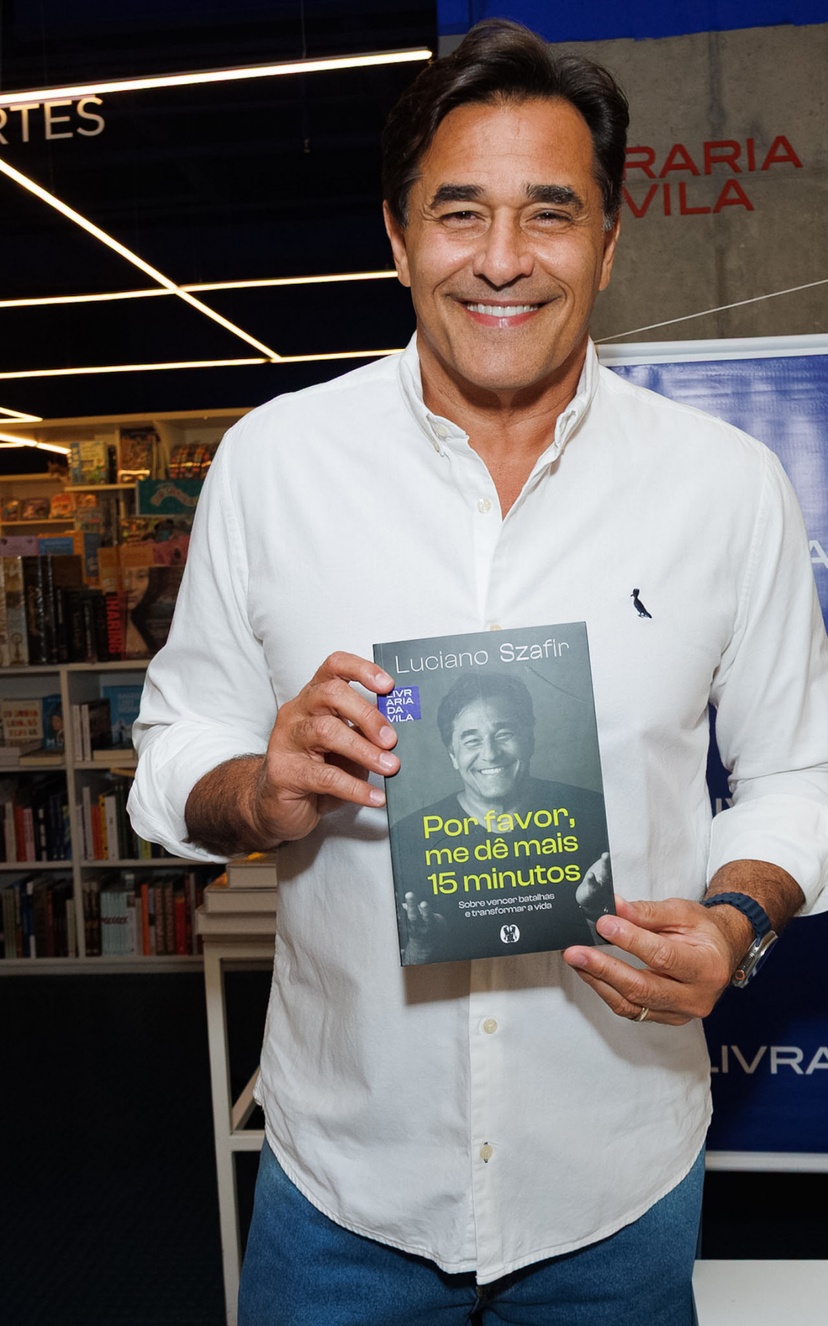Luciano Szafir lança autobiografia sobre batalha contra a Covid-19