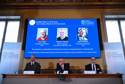 Cientistas com descobertas em mecânica quântica ganham Nobel de Física