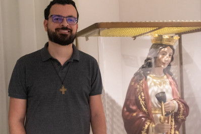 Exposição resgata história da Paróquia Santa Bárbara, em Rocha Miranda 