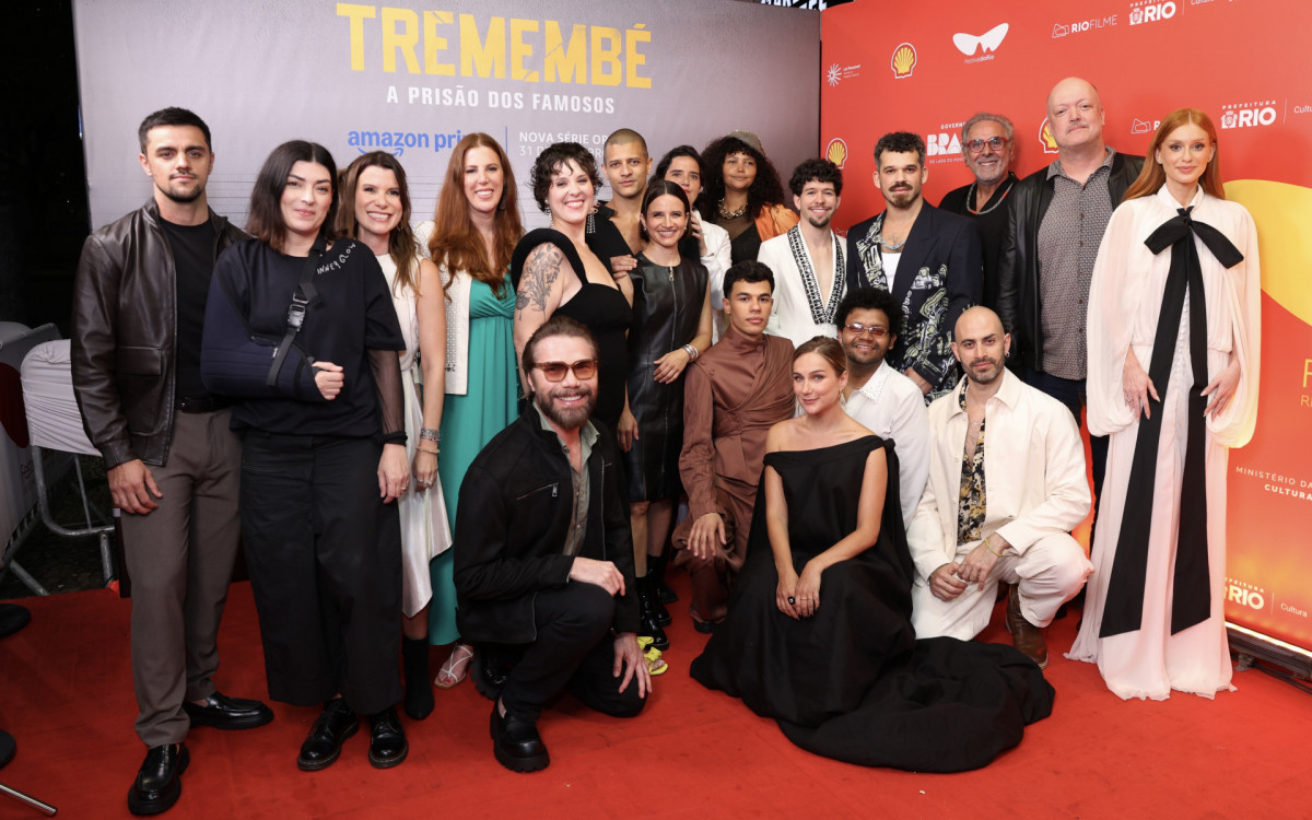 Elenco da minissérie 'Tremembé' se reúne em pré-estreia no Festival do Rio