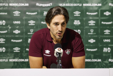 Zubeldía fica na bronca com a arbitragem após derrota do Fluminense