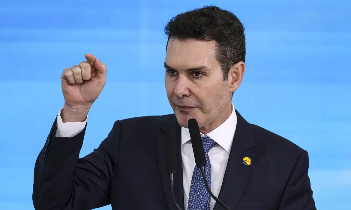 Governo antecipa 'CEP para Todos' e beneficia mais de 12 mil favelas