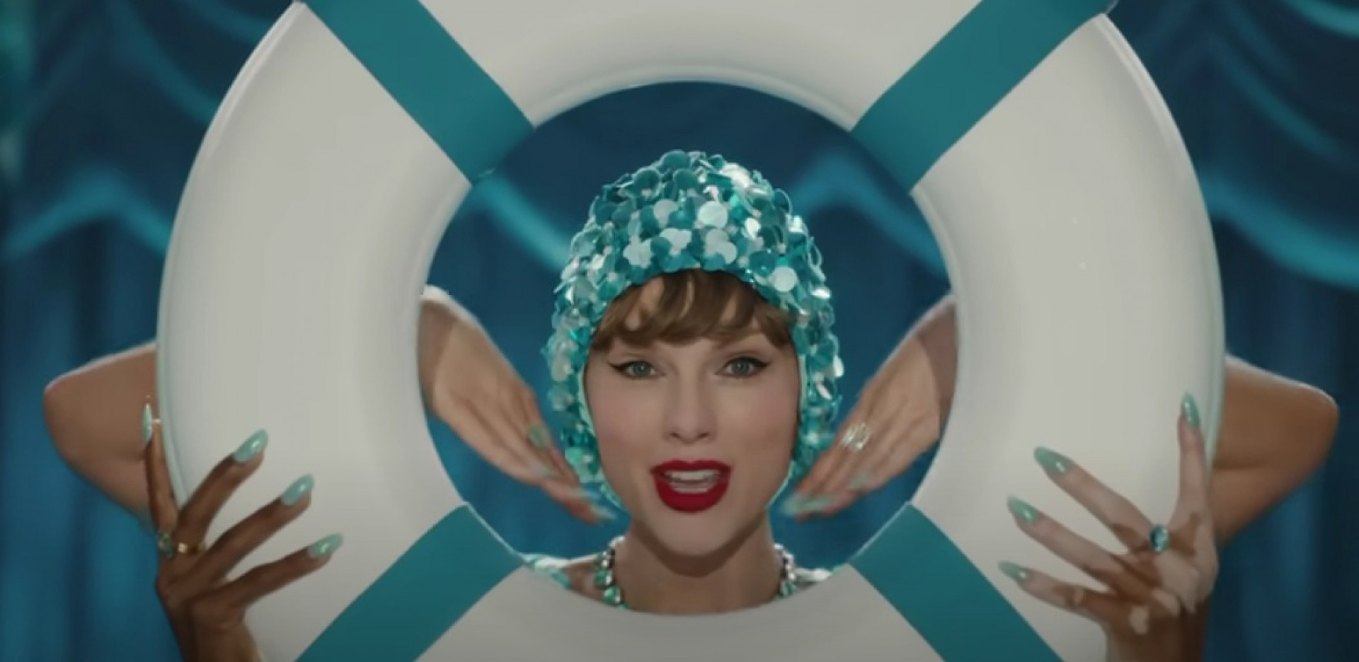 Taylor Swift em clipe de 'The Fate of Ophelia' - Reprodução de vídeo