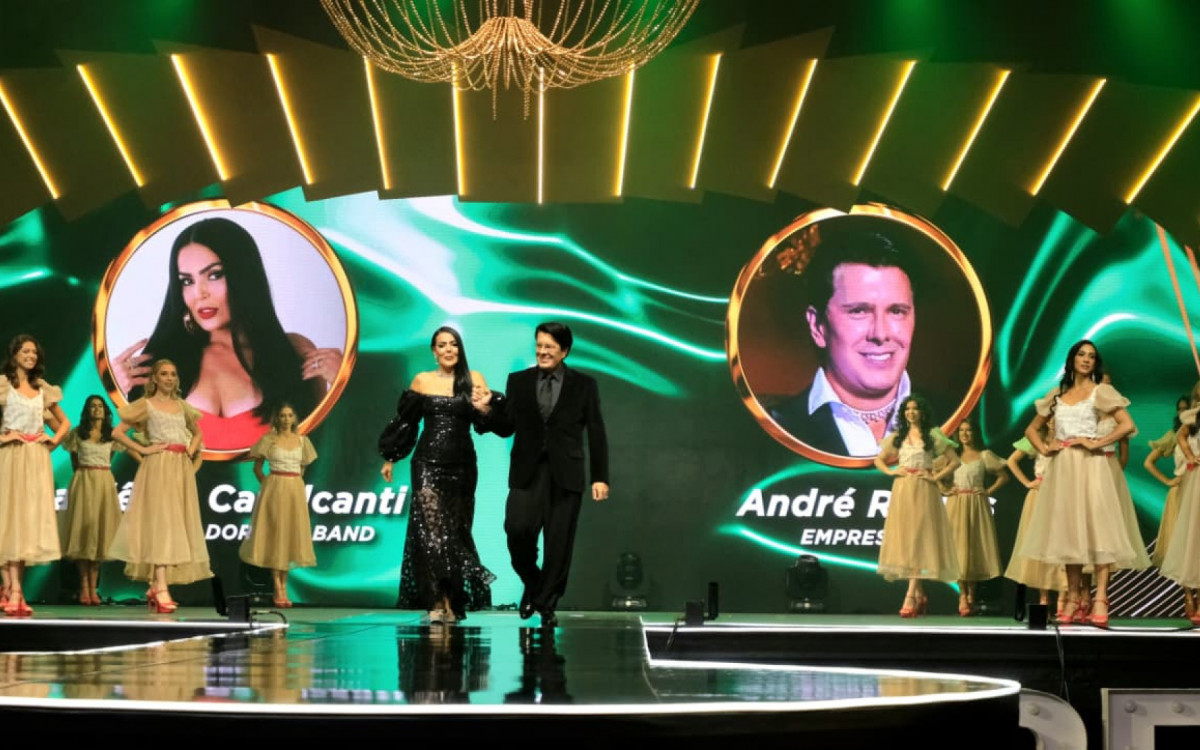 Na minha companhia na apresentação do evento, o maravilhoso André Ramos