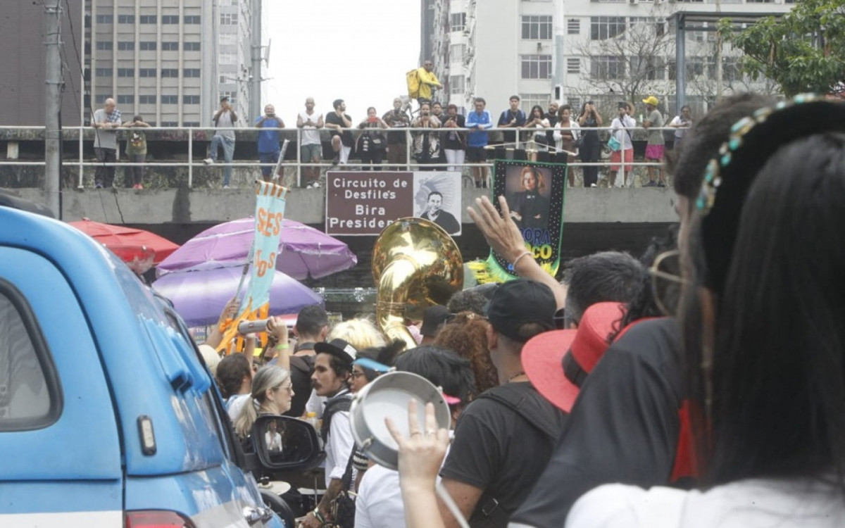 Bloco acontece na Avenida Chile, no Centro do Rio