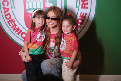 Virginia Fonseca prestigia festa de Dia das Crianças na Grande Rio