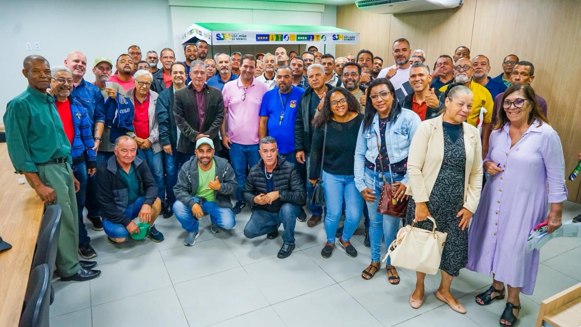 Taxistas poder&atilde;o utilizar ve&iacute;culos tipo picape, atendendo aos crit&eacute;rios de seguran&ccedil;a e vistoria definidos pela prefeitura - Gilberto Rocha/ PMSJM