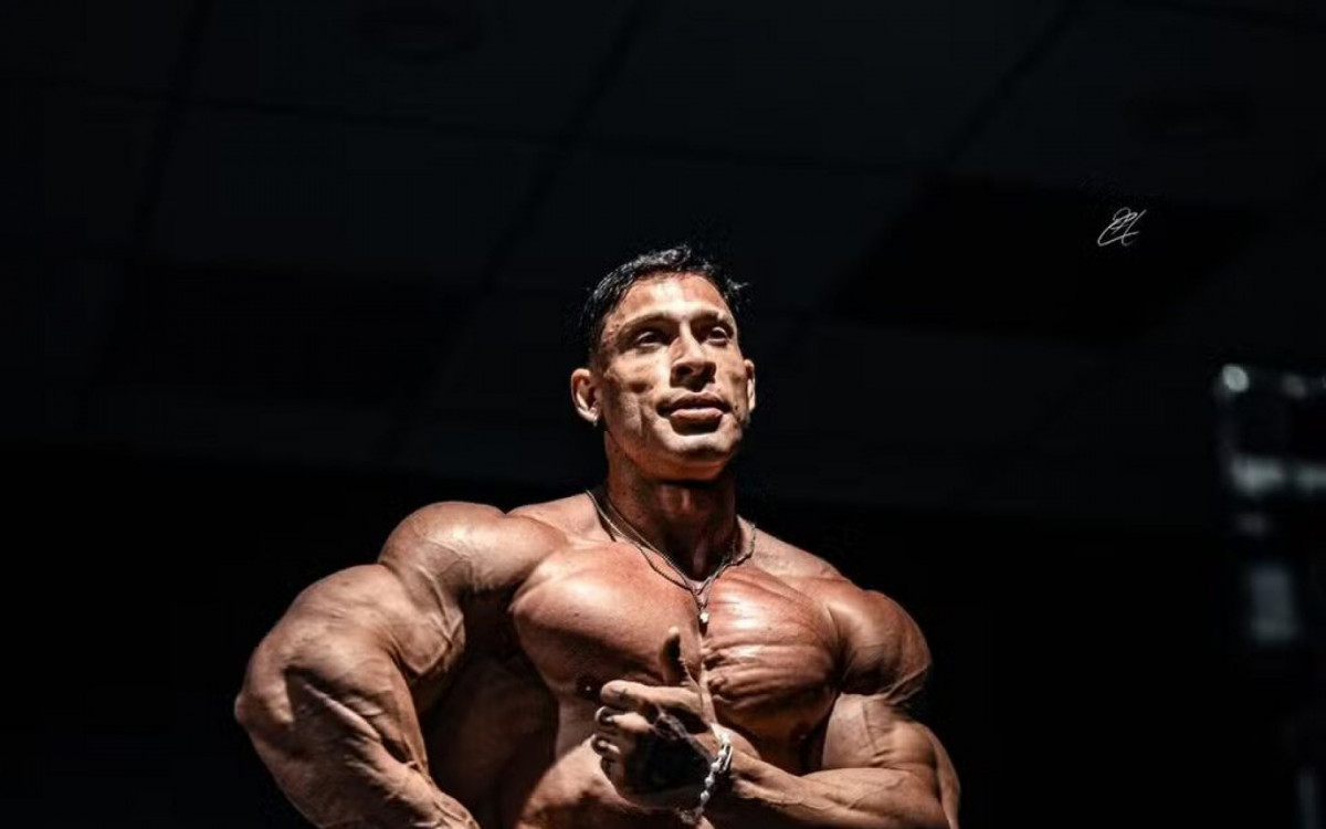 Ramon Dino faz hist&oacute;ria no fisiculturismo: campe&atilde;o no Mr. Olympia