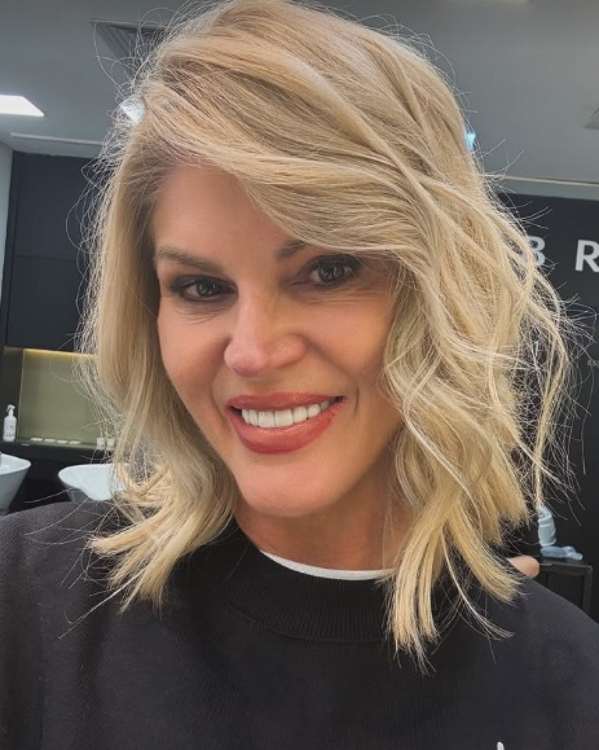 Val Machiori após o corte de cabelo - Reprodução/Instagram