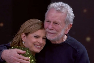 Debora Bloch se emociona com homenagem do pai: 'Meu exemplo'