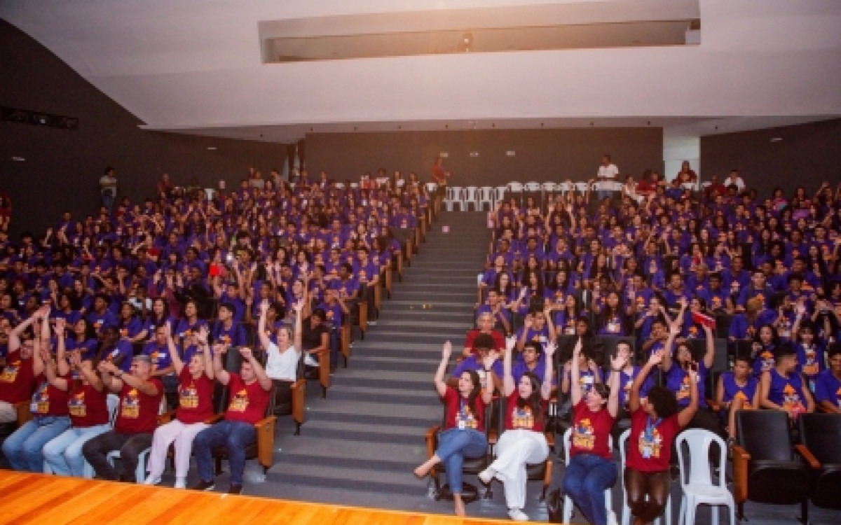 Estudantes de Caxias participam do aulão \'Esquenta Saeb\'