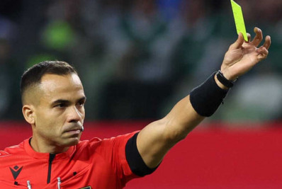 Árbitro que 'ajudou' Palmeiras apitará clássico e faz Flamengo ligar sinal de alerta