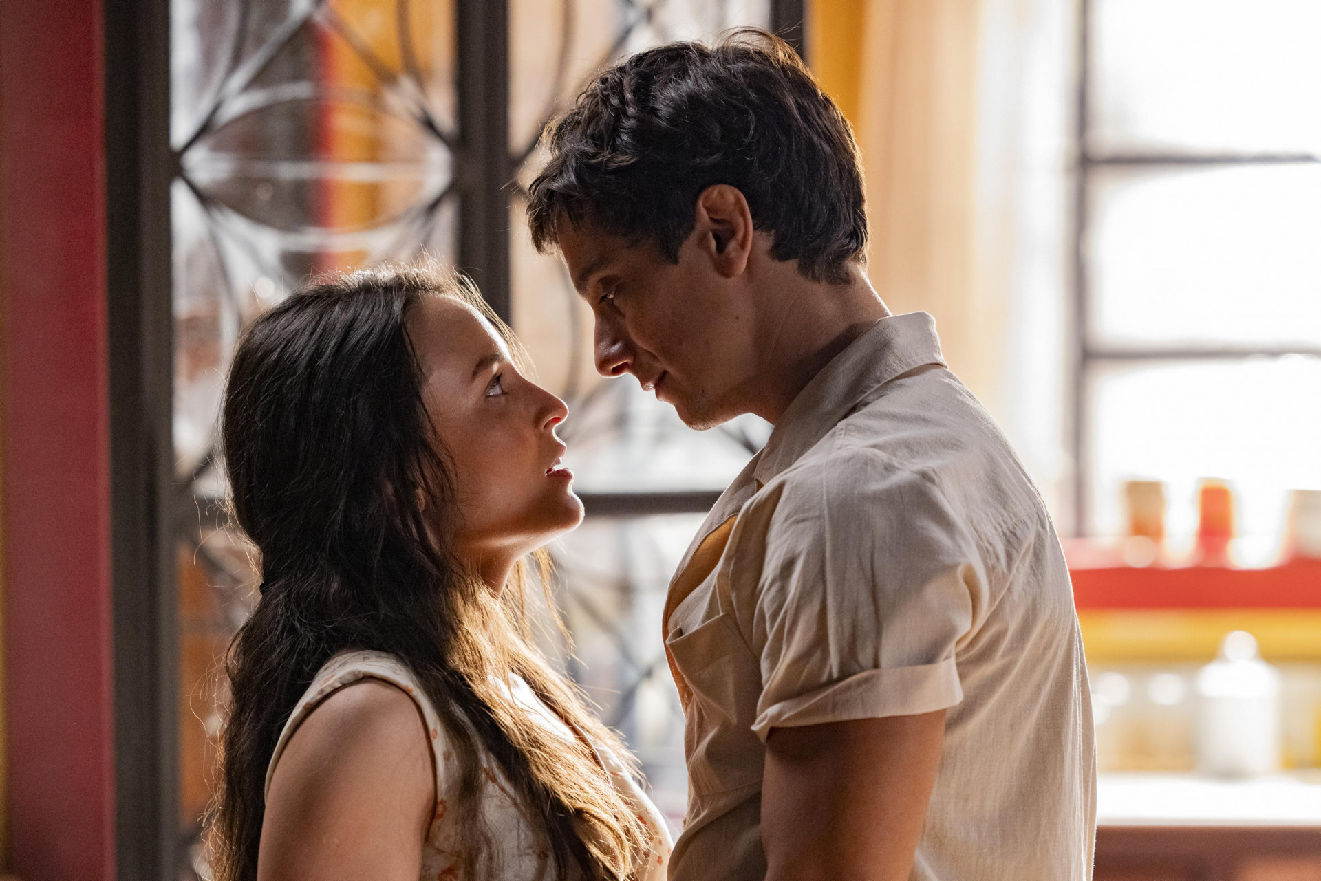 Estela fica cada dia mais envolvida por Túlio  - Fabio Rocha/TVGlobo