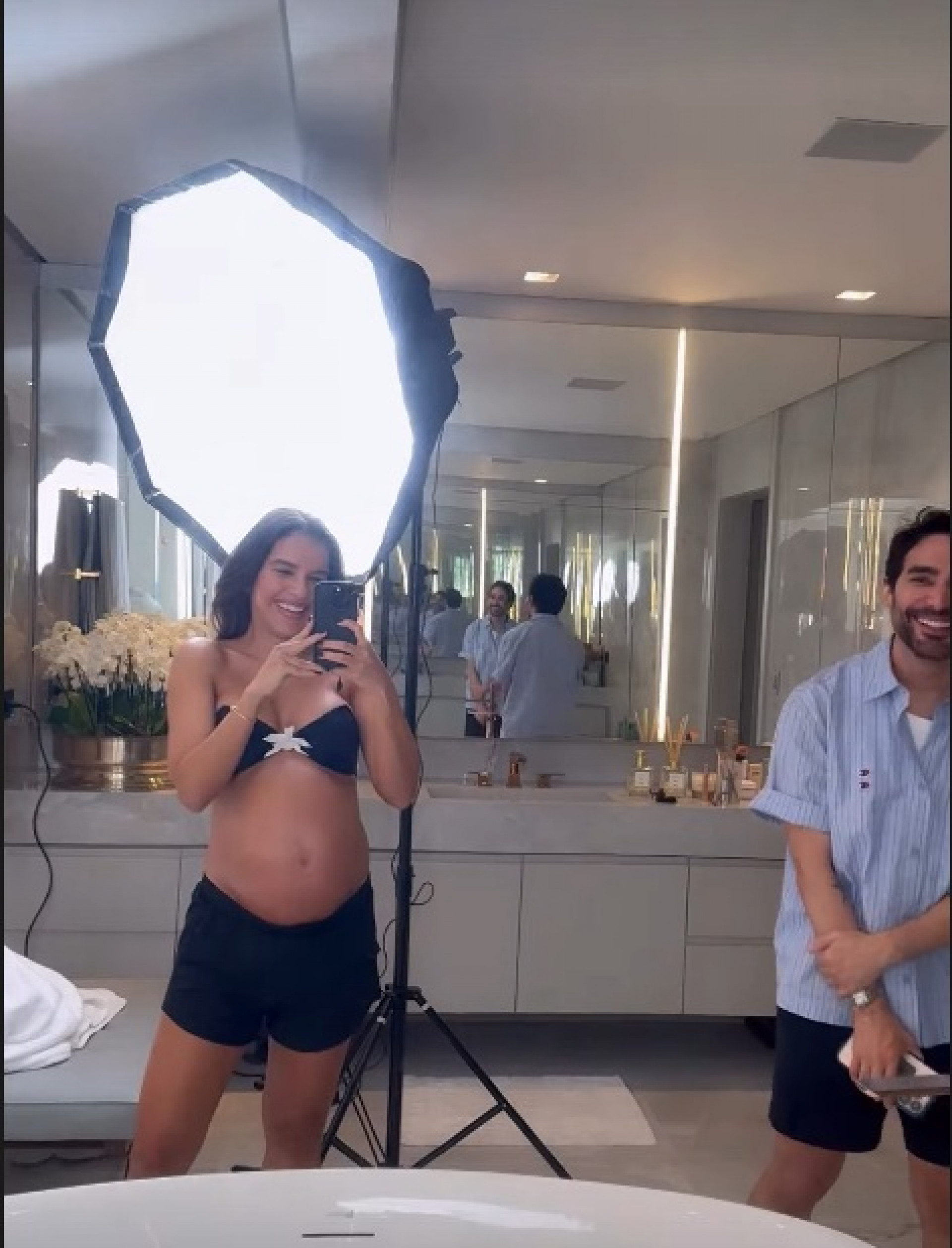 Mariana Rios posa para foto em espelho - Reprodução/Instagram