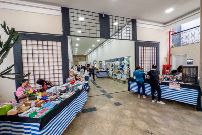 Arte e emoção colorem a Praça das Artes no Dia Cultural Outubro Rosa em Macaé