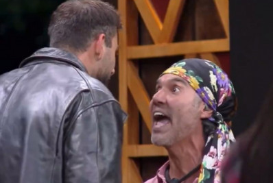 Após barraco com Fernando na 'Fazenda', equipe de Nizam expõe prints: 'Obsecado por mim?' 