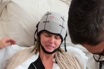 Val Marchiori chora após primeira sessão de quimioterapia: 'Dói'