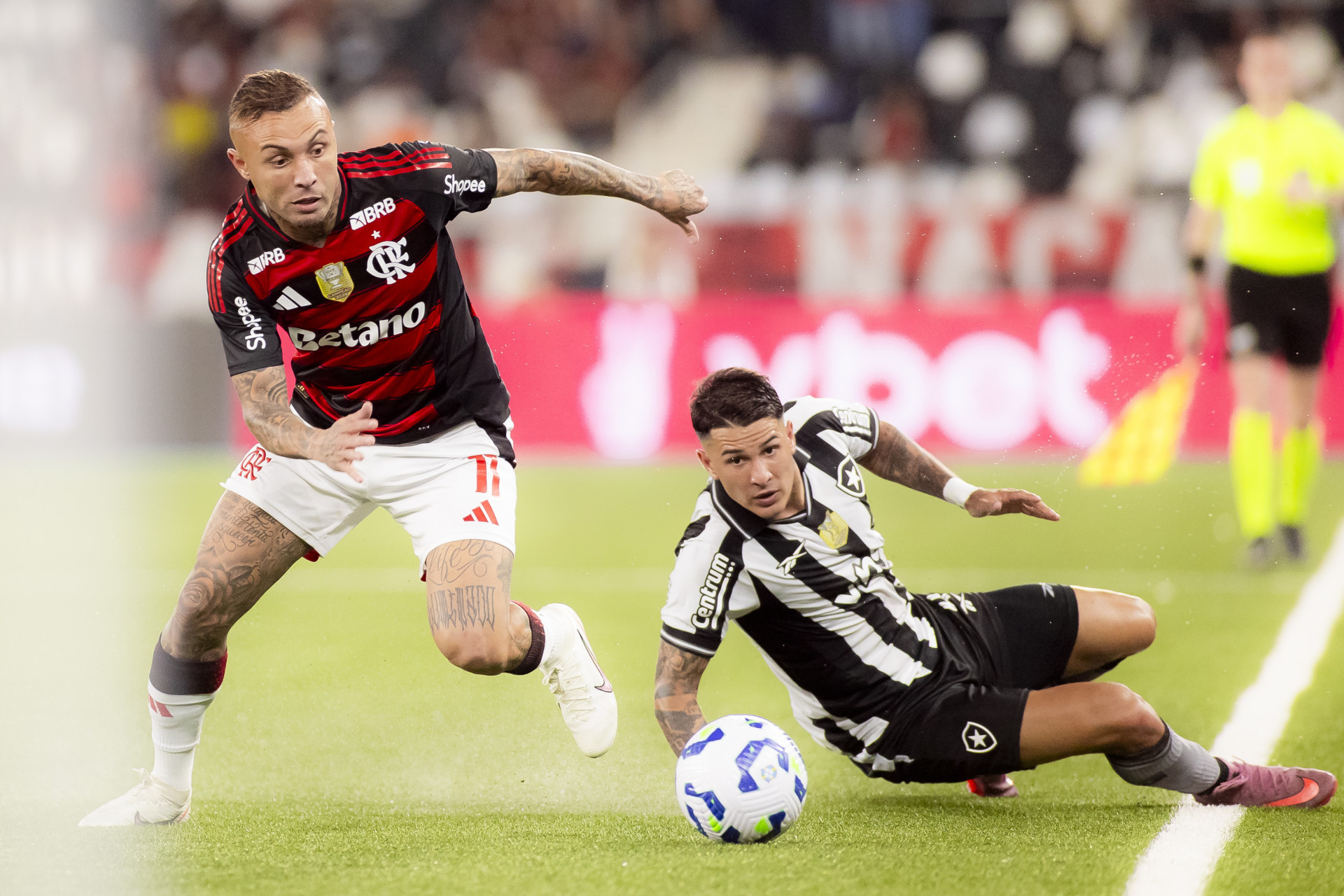 BOTAFOGO X FLAMENGO - CAMPEONATO BRASILEIRO - ESTÁDIO NILTON SANTOS - 15-10-2025 - Adriano Fontes/Flamengo