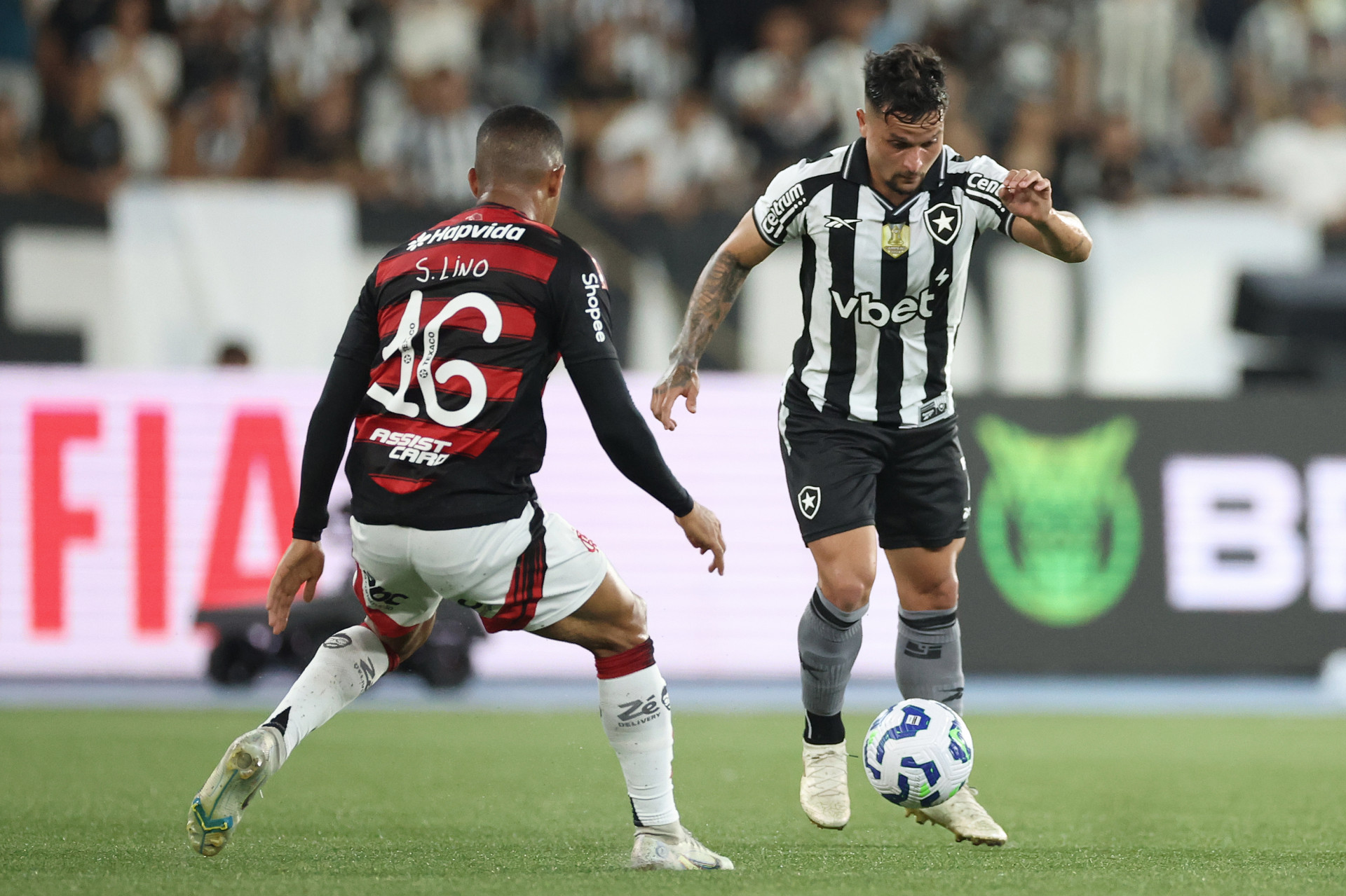 Artur. BOTAFOGO x Flamengo pelo Campeonato Brasileiro no Estadio Nilton Santos, 14 de Outubro de 2025, Rio de Janeiro, RJ, Brasil.  - Vítor Silva/Botafogo