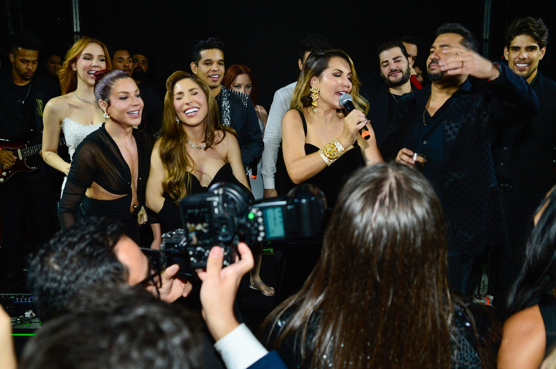 Convidados sobem ao palco - Eduardo Martins/Brazil News