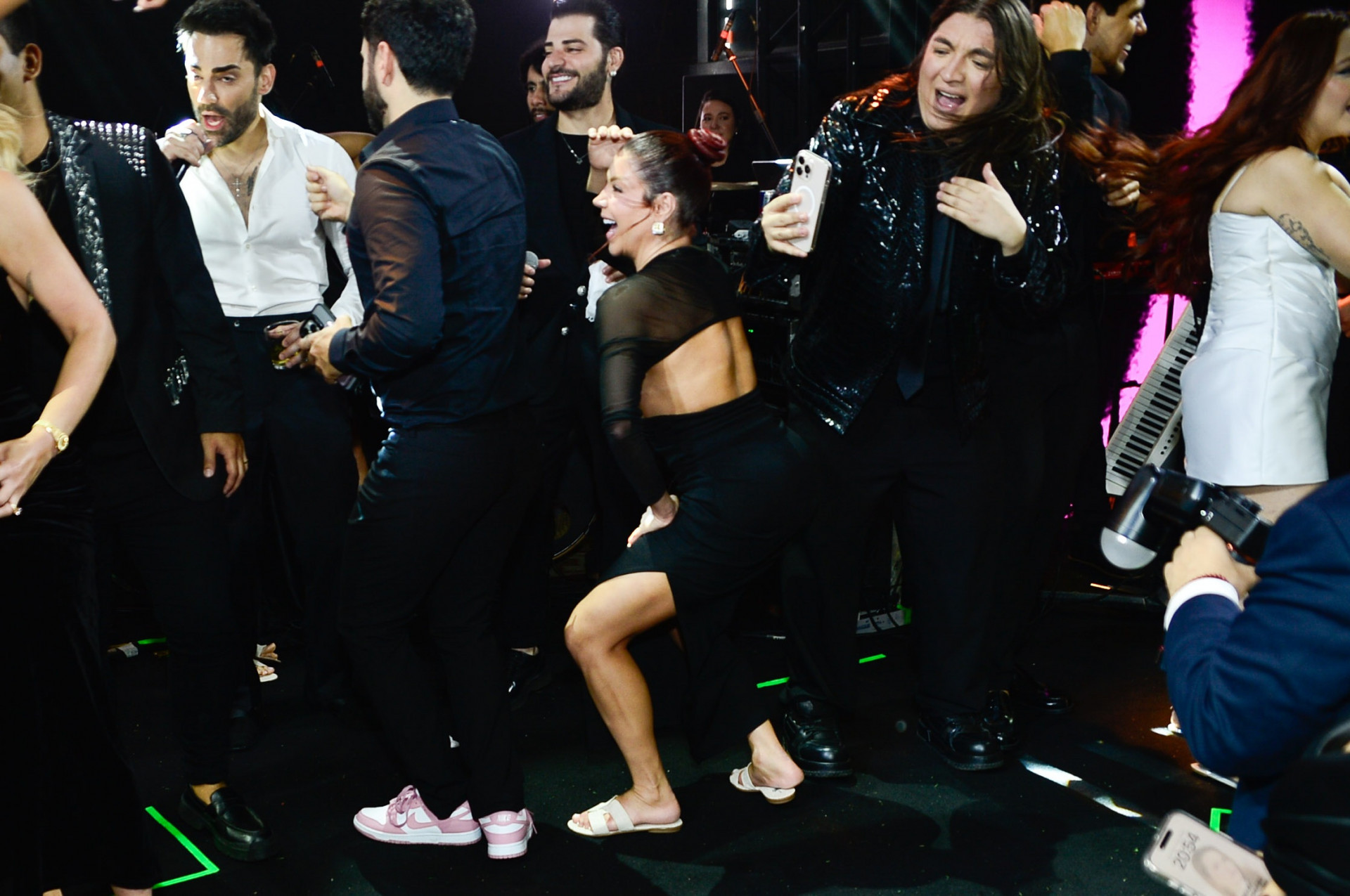 Convidados sobem ao palco - Eduardo Martins/Brazil News