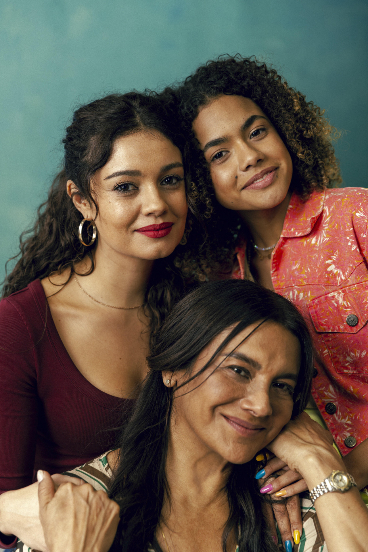 Gerluce (Sophie Charlote), Ligia (Dira Paes) e Joélly (Alana Cabral) em 'Três Graças' - TV Globo/ Victor Pollak