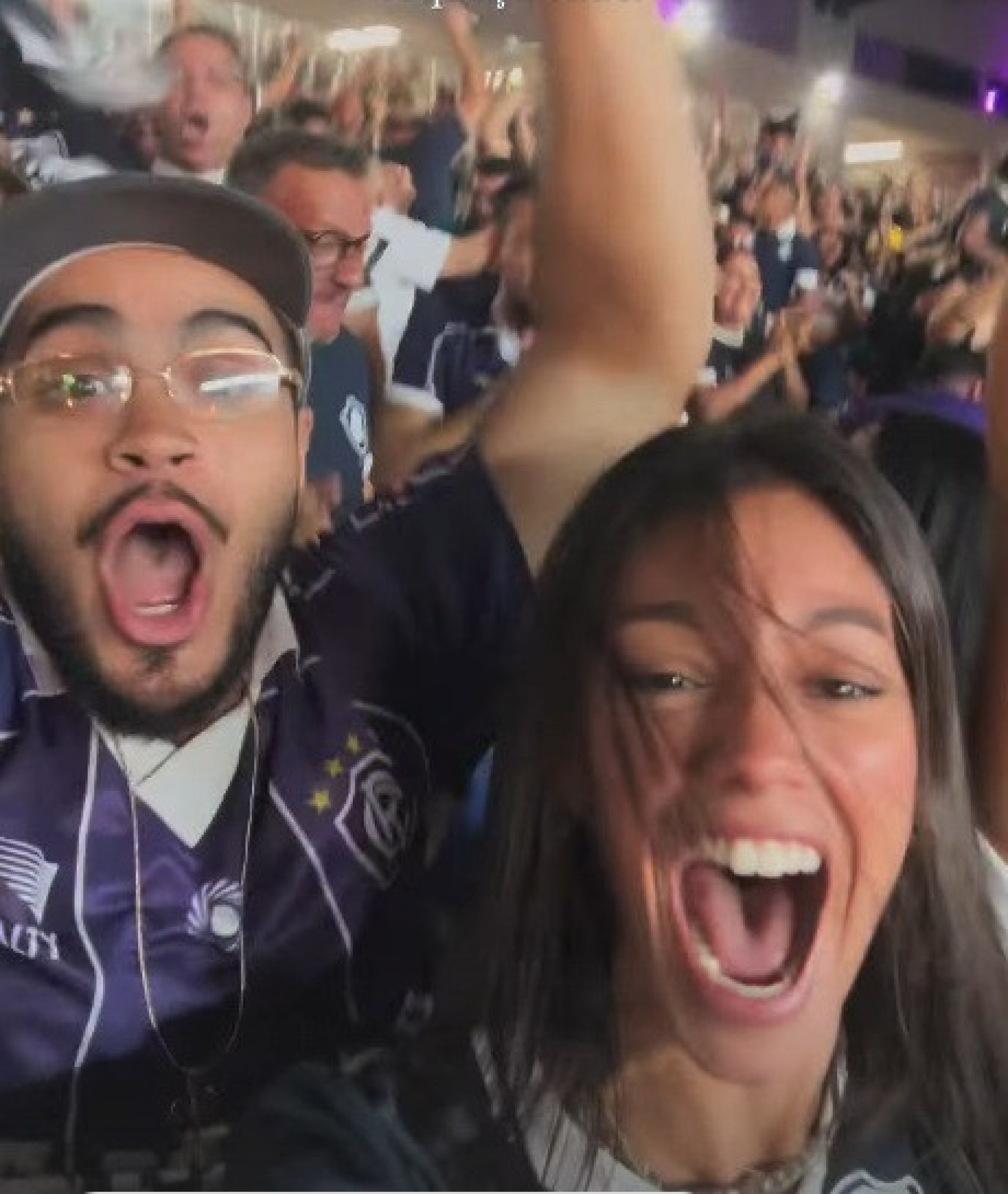Francisco Gil e Alane Dias em torcida no estádio Olímpico do Pará - Reprodução/Instagram