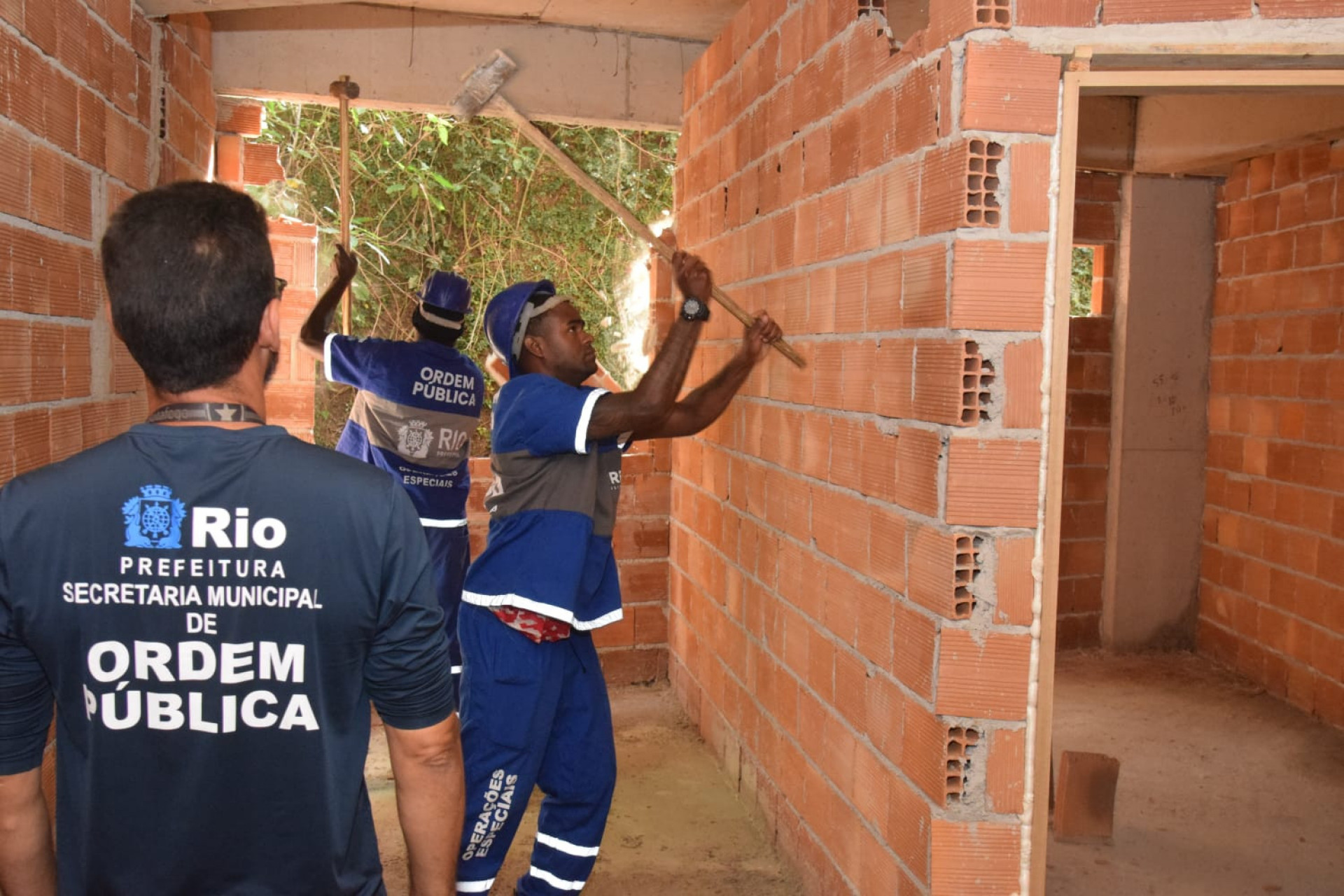 Operação contou com aproximadamente 30 operários da Seop - Fábio Costa / Seop