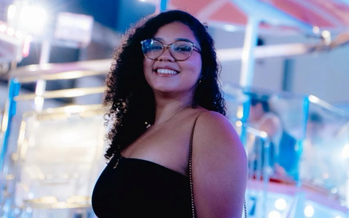 Bruna Melo, de 21 anos, est&aacute; h&aacute; quatro anos na jornada em busca da aprova&ccedil;&atilde;o em Medicina - Arquivo pessoal