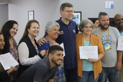 Artesãos de Rio das Ostras celebram reconhecimento e novas oportunidades com entrega da Carteira Nacional