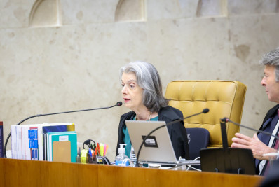 Trama golpista: Cármen Lúcia desmente advogado sobre voto impresso