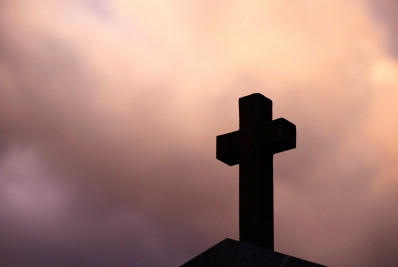 Igreja negligencia vítimas de abuso, afirma comissão do Vaticano