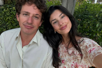 Em novo clipe, Charlie Puth anuncia que será pai pela primeira vez