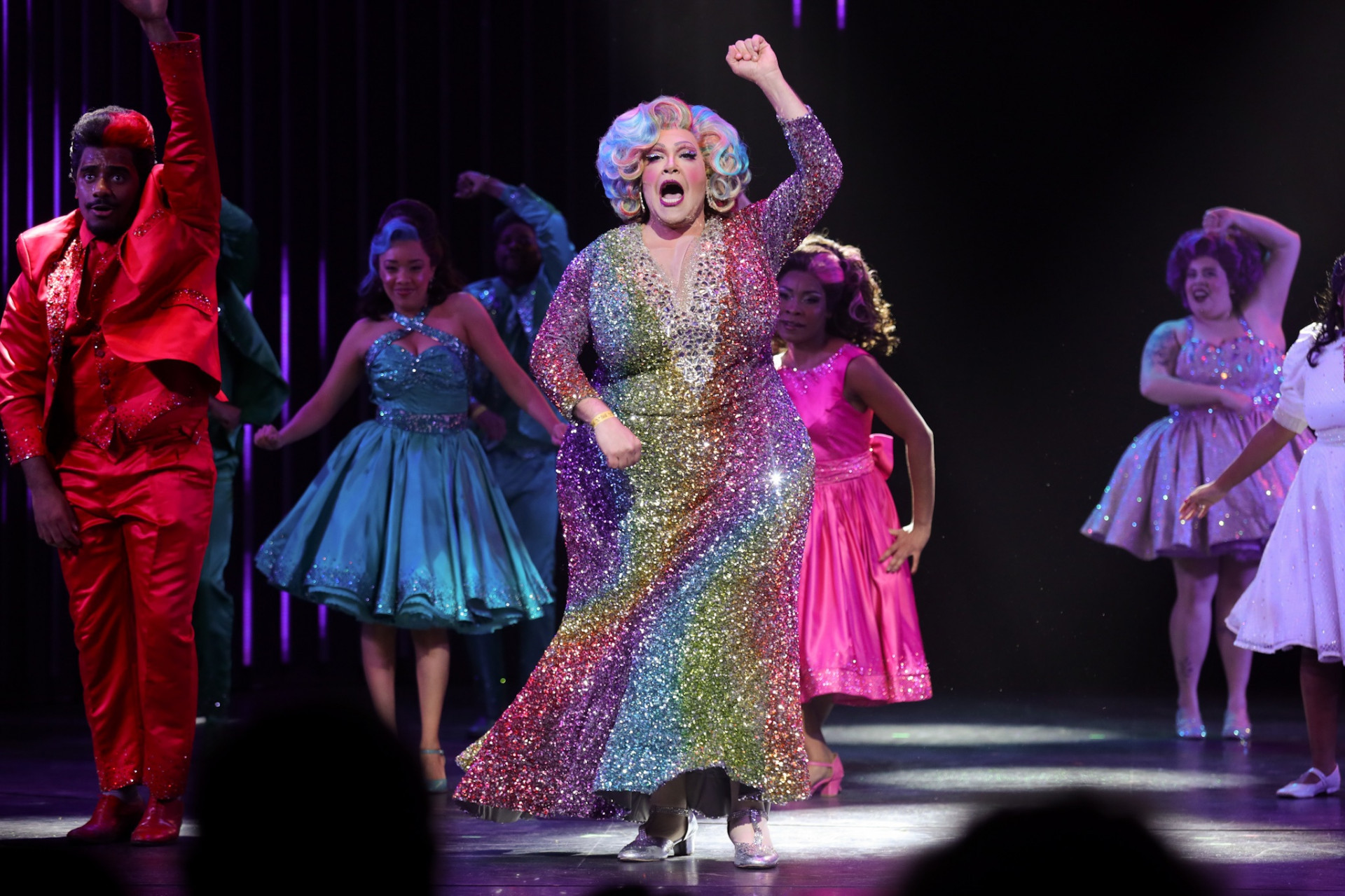 Tiago Abravanel e elenco em 'Hairspray' - Lucas Ramos/Brazil News