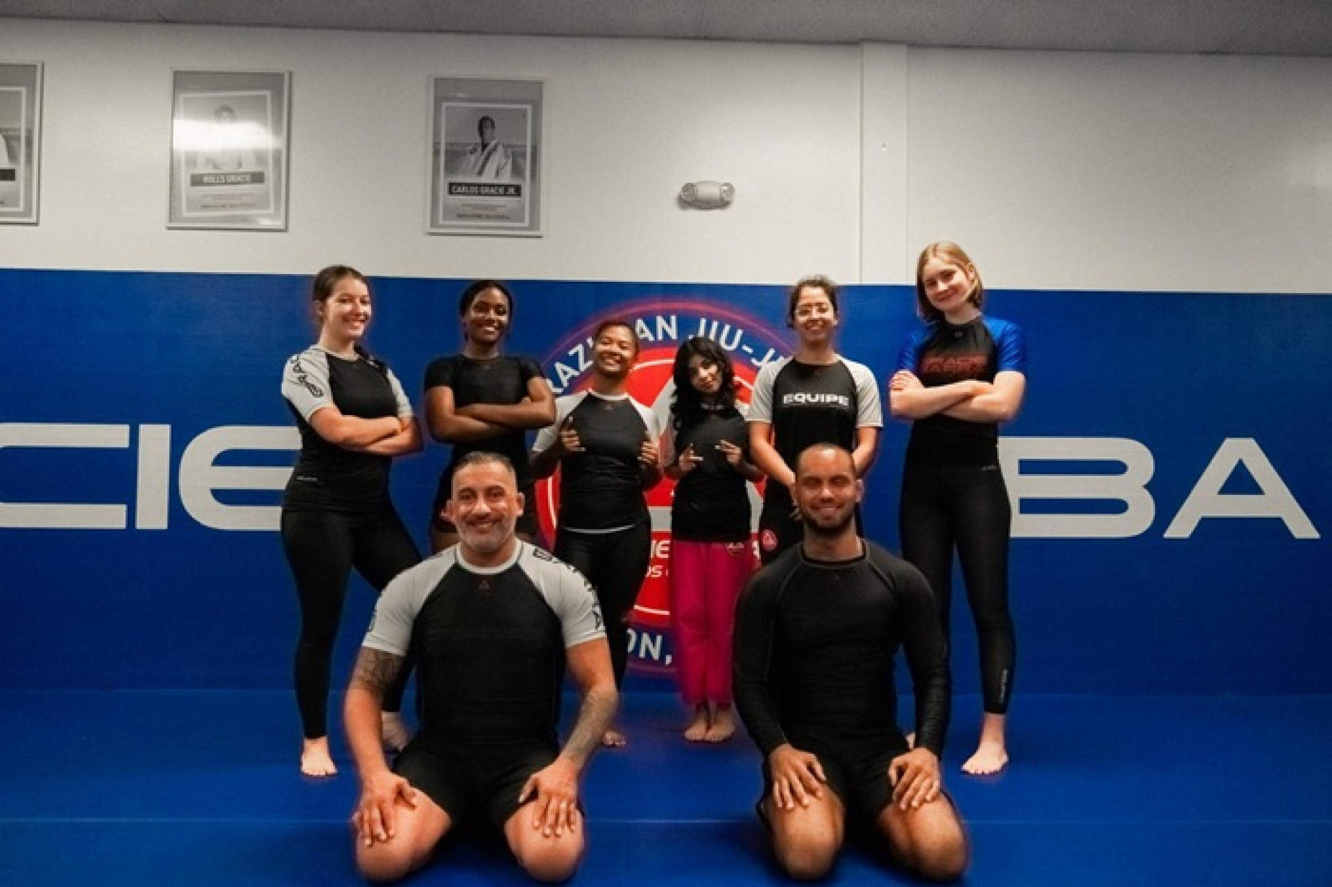 Caio (&agrave; direita) destacou o n&uacute;mero cada vez maior de mulheres no tatame - (Foto: Reprodu&ccedil;&atilde;o)