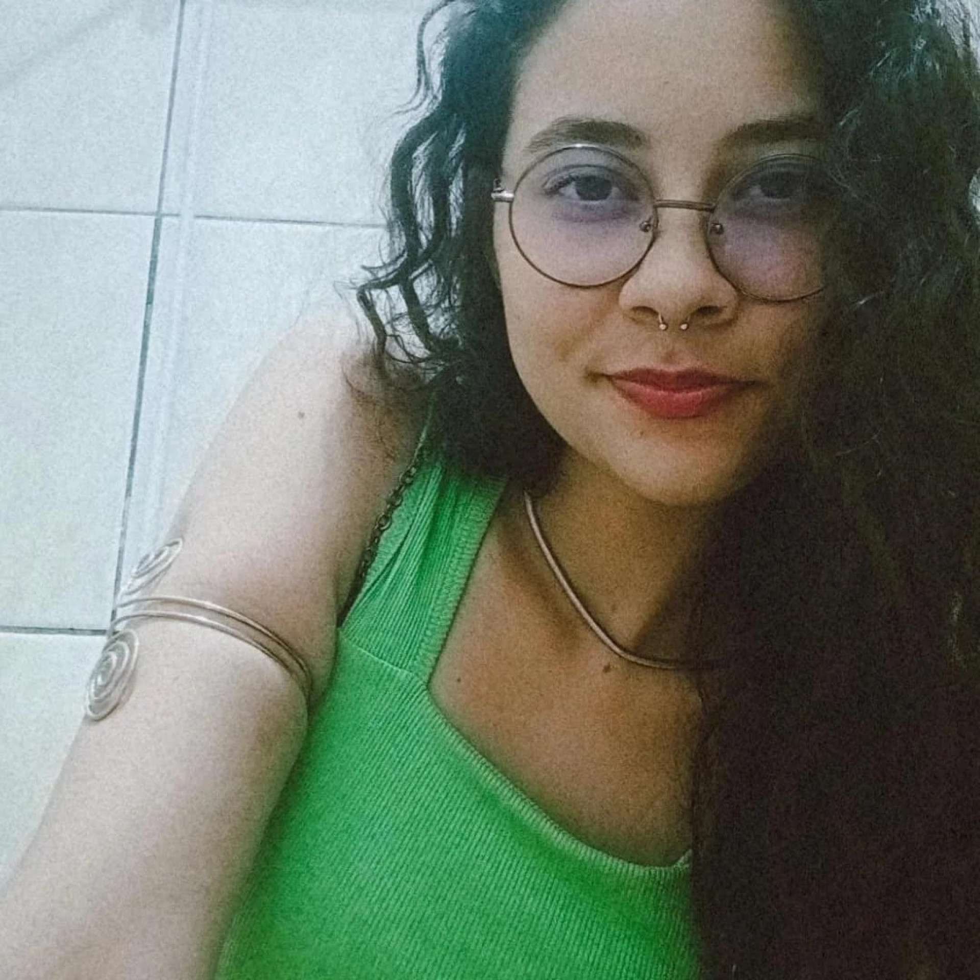 Raíssa Wentz busca vaga temporária em bares e restaurantes