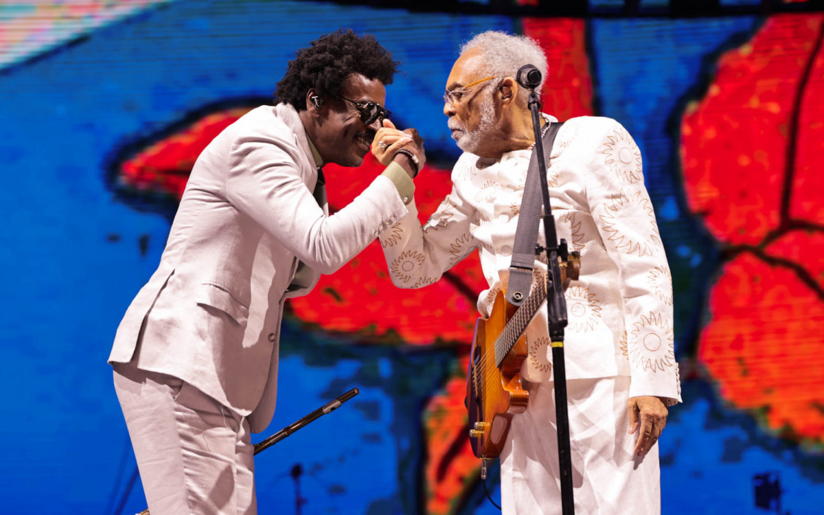 Gilberto Gil e Seu Jorge no palco do Allianz Parque