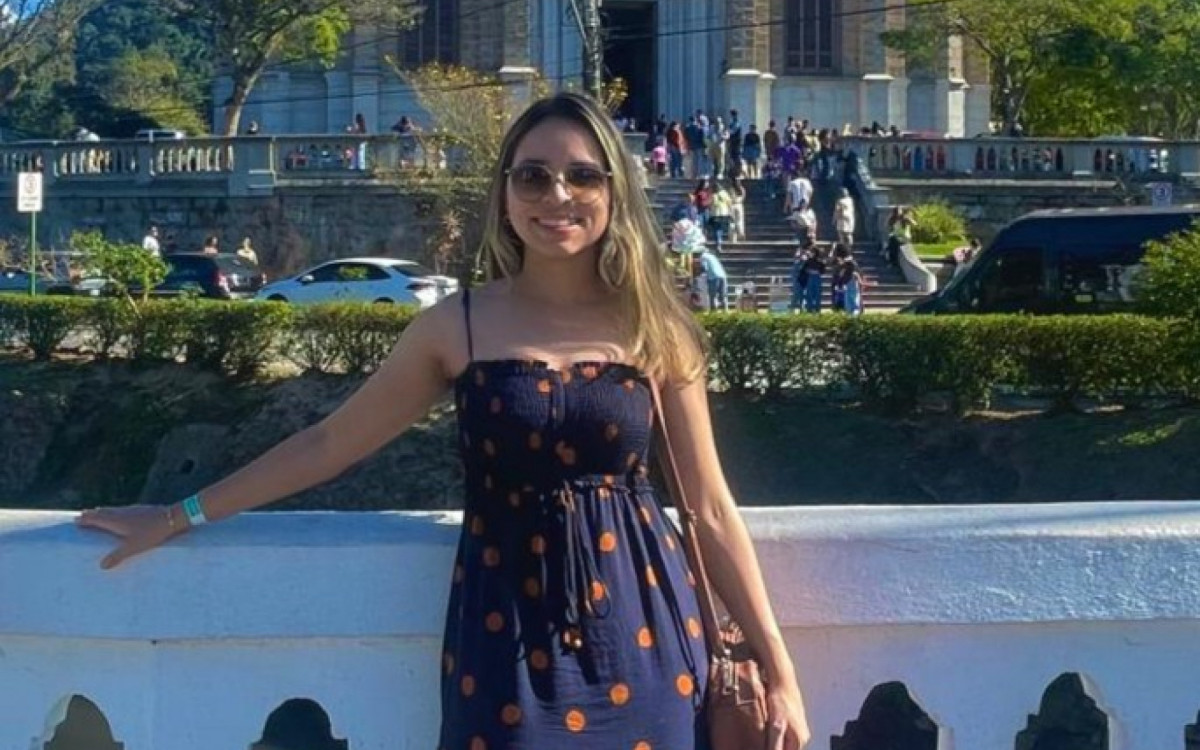 Vict&oacute;ria Lobato Ribeiro, de 22 anos, far&aacute; o Enem neste ano pela quinta vez em busca da t&atilde;o sonhada vaga em Medicina - Arquivo pessoal