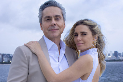 Marco Aurélio e Leila tentam fugir de jatinho mas são presos em 'Vale Tudo'