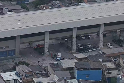 Duas pessoas em situação de rua são mortas a tiros ao lado da estação do metrô de Irajá