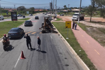 Prefeitura de Búzios remove quebra-molas instalado na RJ-102 pelo DER sem notificação