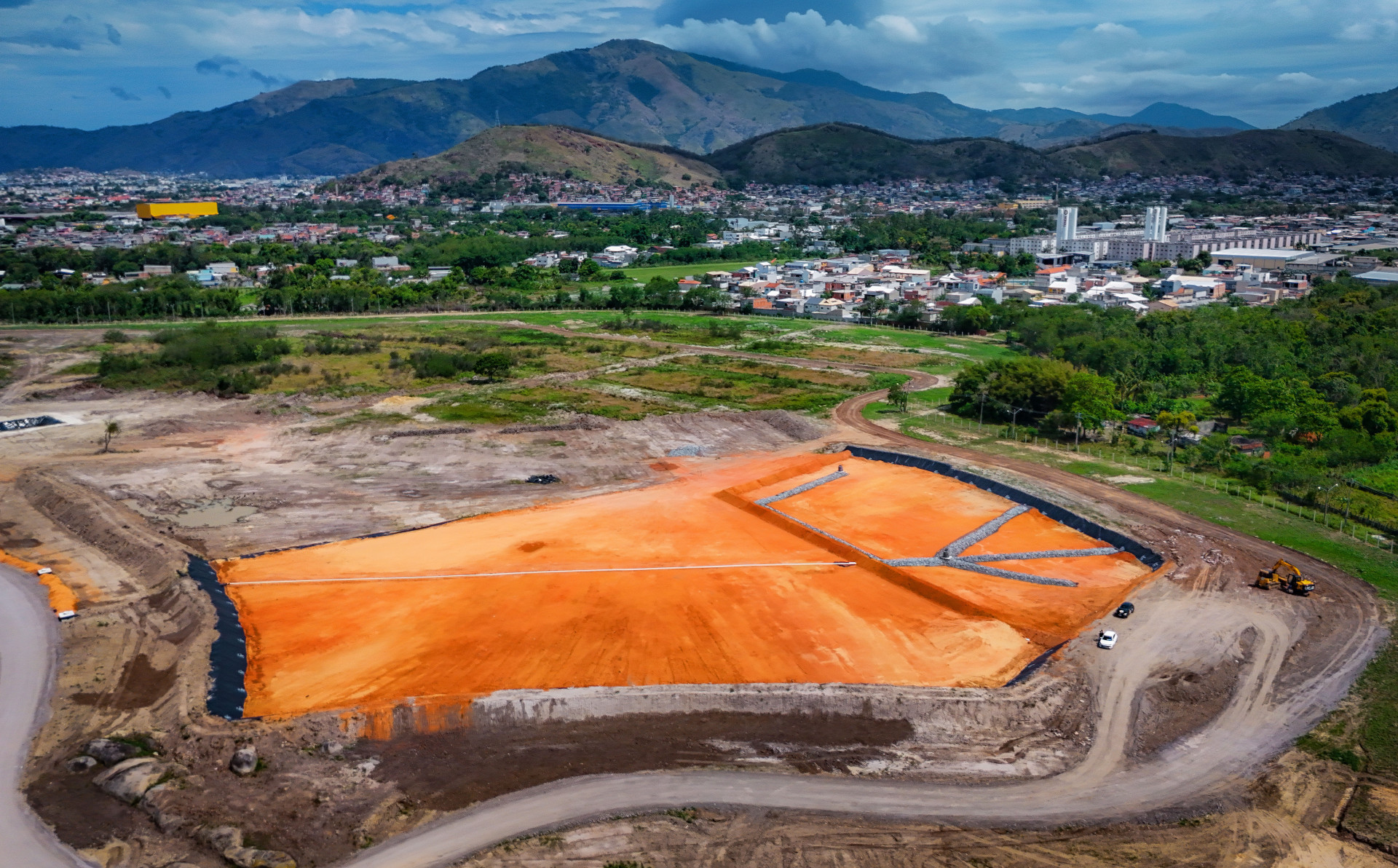 Novo aterro de resíduos da construção civil, em Gericinó, foi inaugurado nesta sexta-feira (17)  - Divulgação / Fábio Motta