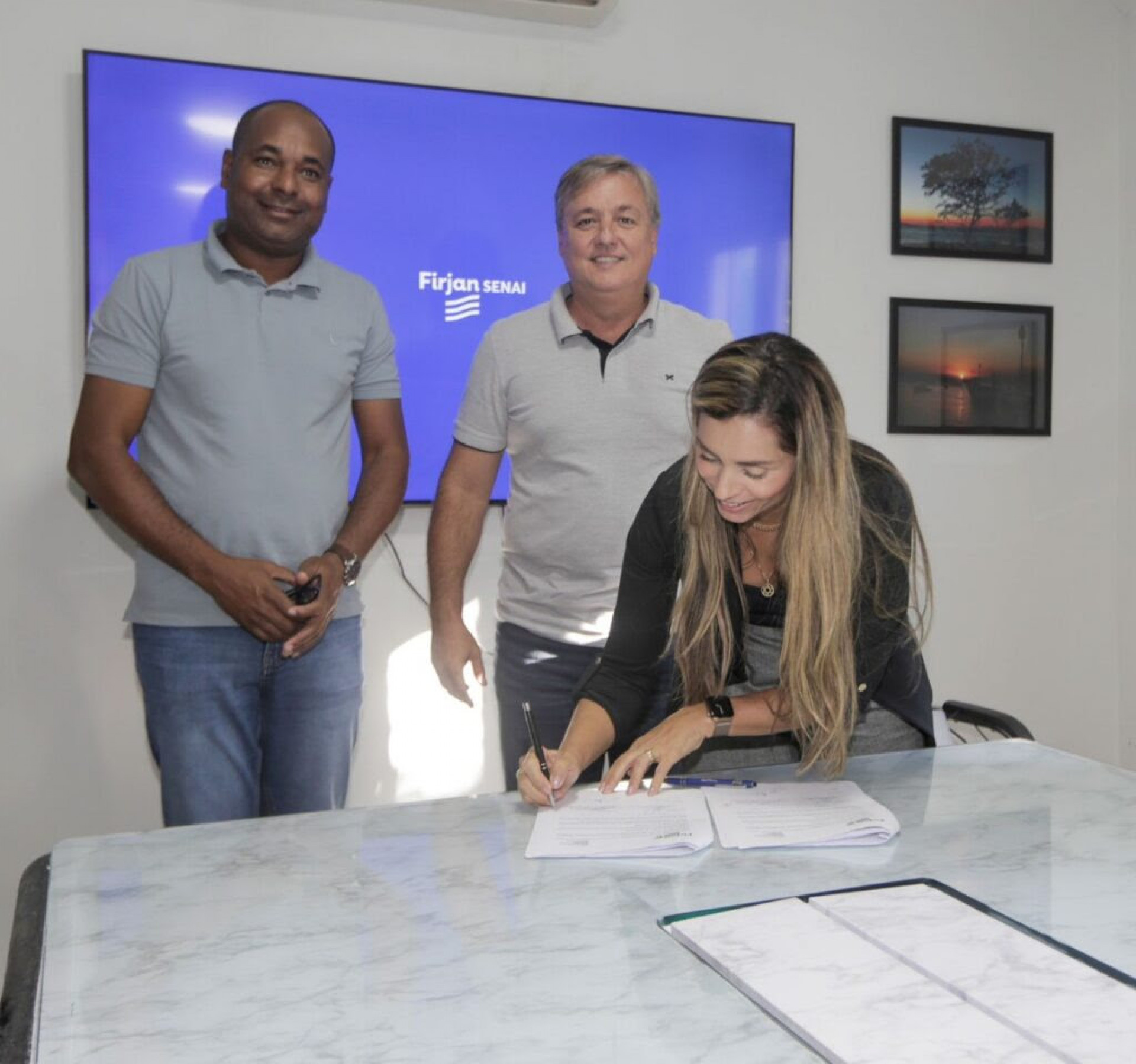 Secretária da Mulher, Daniele Martins assina termo de parceria  - Ascom