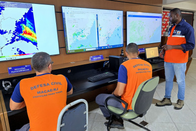 Frente fria traz alerta de chuva forte, ventos e ressaca para Macaé neste fim de semana