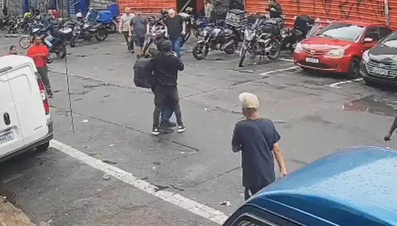 Tentativa de roubo termina com dois homens baleados em São Paulo